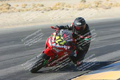 media/Jan-10-2025-CVMA Friday Practice (Fri) [[489e0da257]]/Group 4 and Trackday/Session 2 (Turn 4 Inside)/